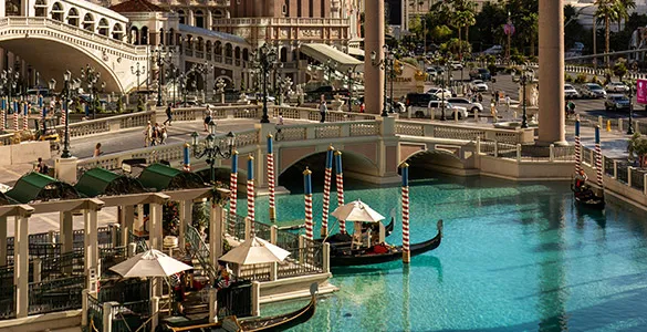 top-hotels-with-casinos-in-las-vegas-mid-content-2